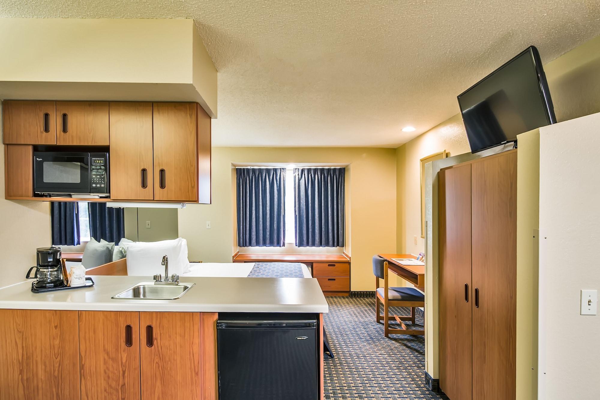 Microtel Inn & Suites Лисбург Экстерьер фото