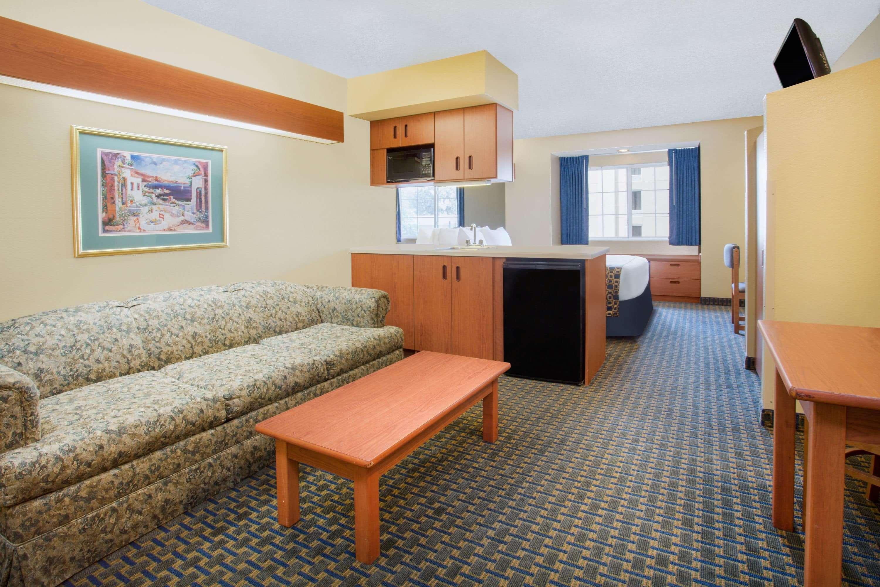 Microtel Inn & Suites Лисбург Экстерьер фото